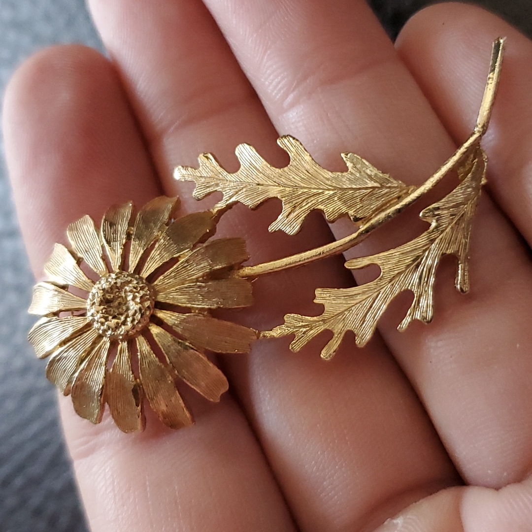 Vtg Brooch